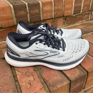 Brooks Women’s Glycerin 19 Running Shoes; Light Gray/Dark Gray; Sz. 9.5